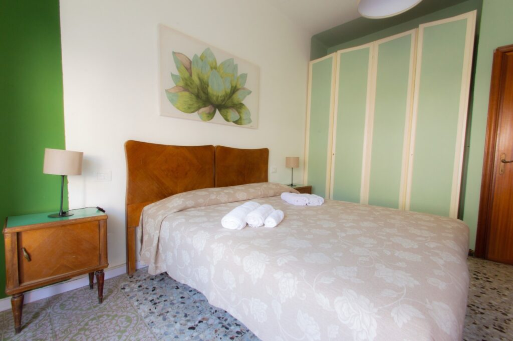 CASA VINICIA Equi Terme- appartamento Legno camera da letto-2